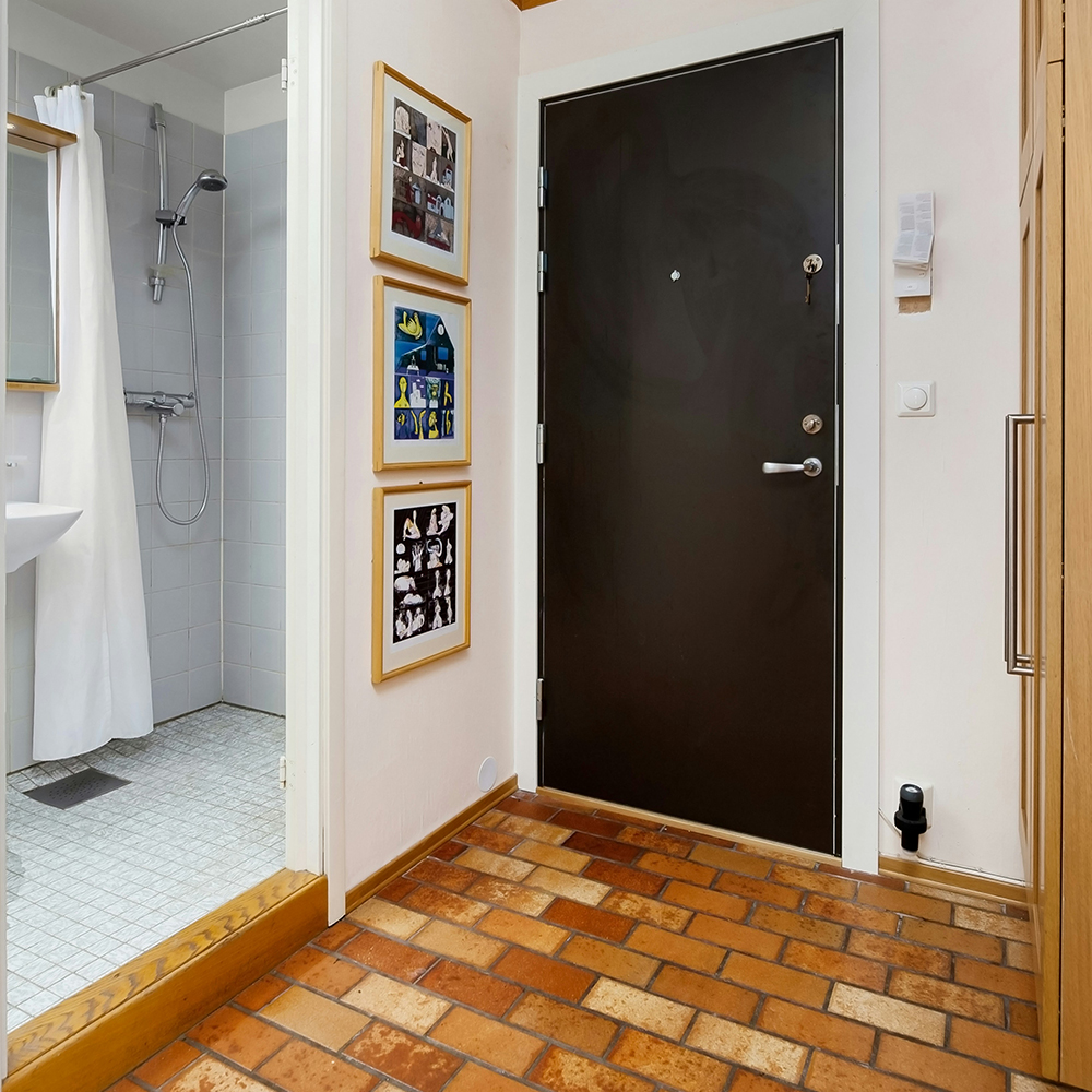 Bathroom Renovations Tile & Flooring Installation